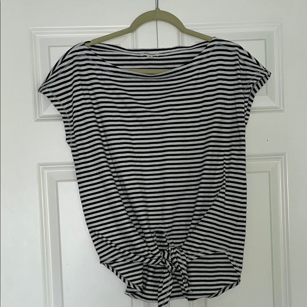 Max Studio Black and White Tie Front Cap Sleeve Tee, Size S